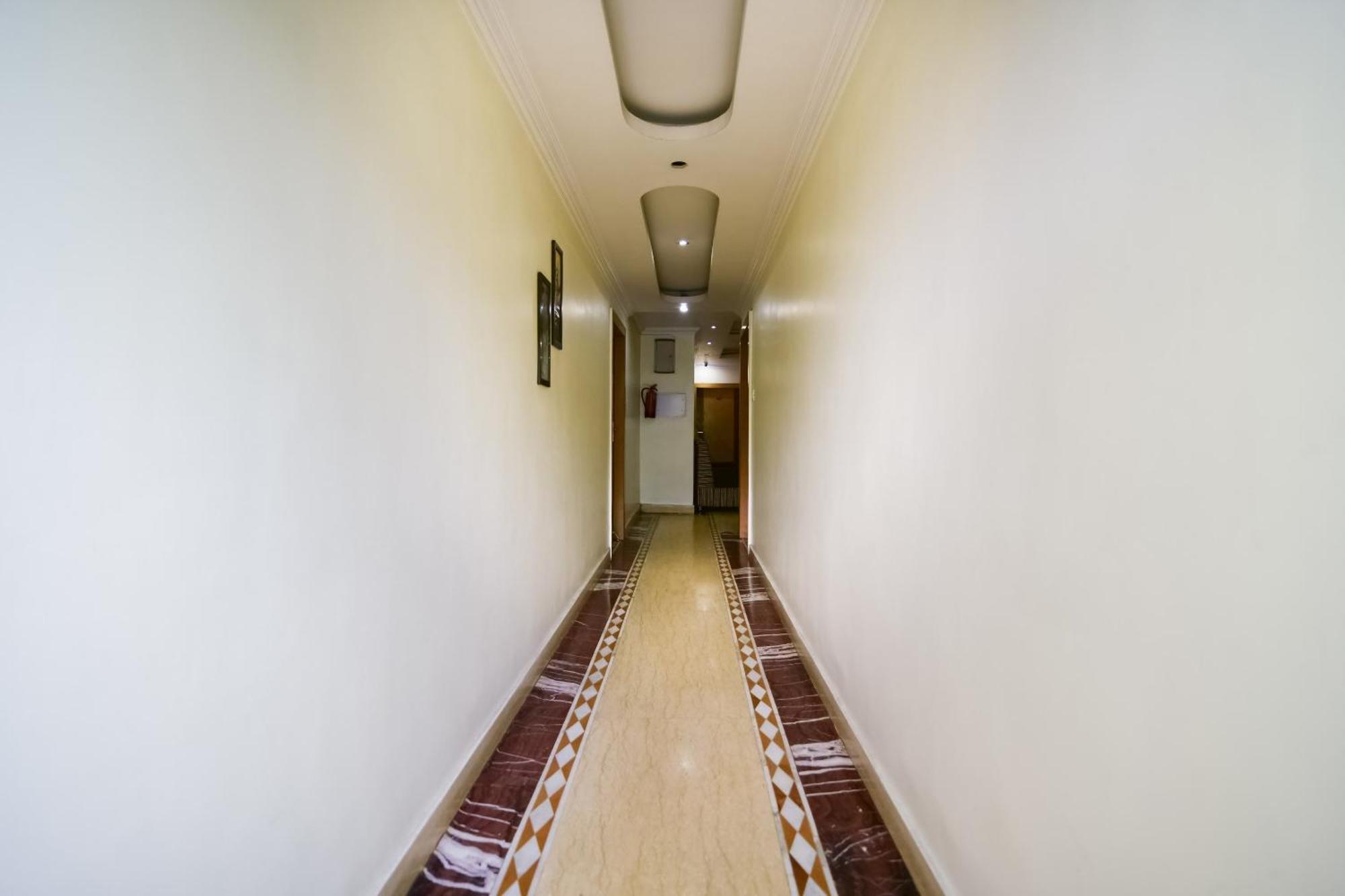 Hotel O All Seasons Jamshedpur Buitenkant foto